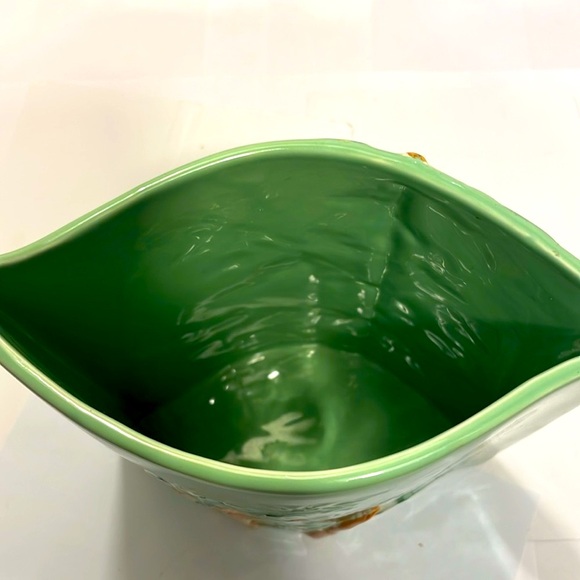 Handpainted 3Dimensional Bamboo Design Green Dshape Ceramic Vase w Glossy Finish - Picture 13 of 16